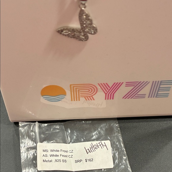 White cz’s Butterfly Pendant Necklace - Picture 2 of 3